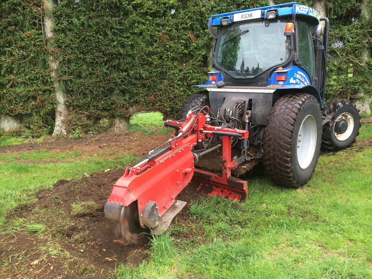 Stump grinding/chipper